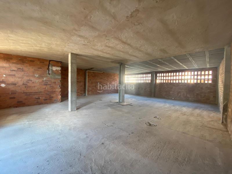 Foto ca7424ee-2c6f-44bf-9007-15fb2434799d. Location local commercial dans Argoños