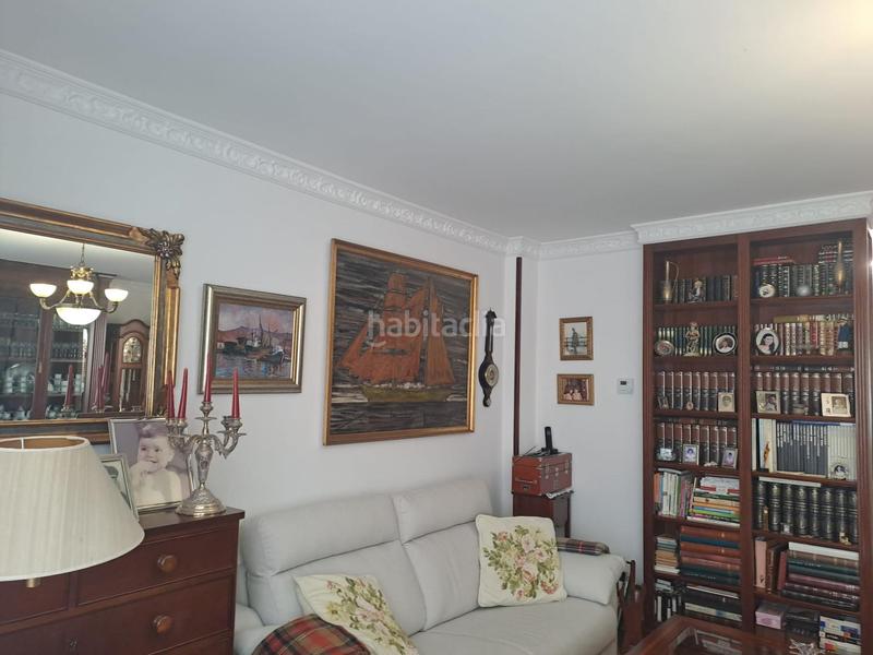 Foto 5110f3da-7ebd-4c1c-9798-ec9f94c497a5. Chalet mit heizung parking pool in El Puntal Laredo