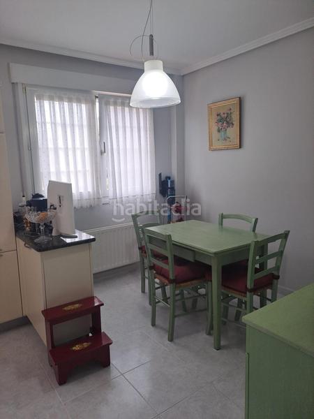 Foto 987f9c5b-e6de-4e9d-841c-13217cda0a5c. Chalet mit heizung parking pool in El Puntal Laredo