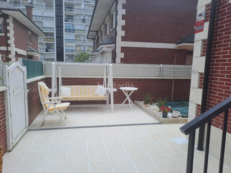 Foto d14225d7-6d5c-4f60-8dfa-e3873d022a57. Chalet mit heizung parking pool in El Puntal Laredo