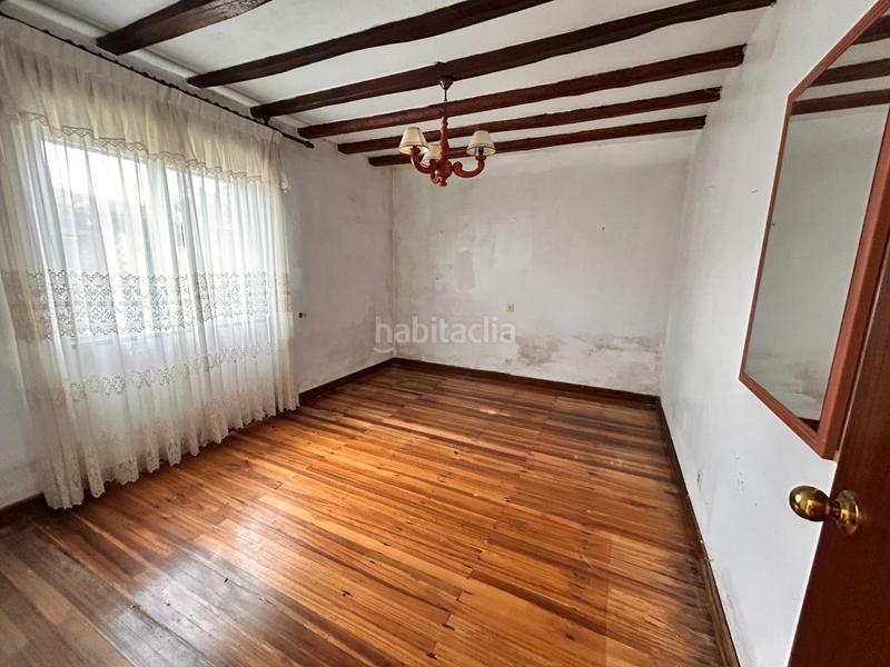 Foto 9cfa007b-7a80-4d3e-bd8d-62ed53d81aa2. Casa amb aparcament a Helgueras Noja