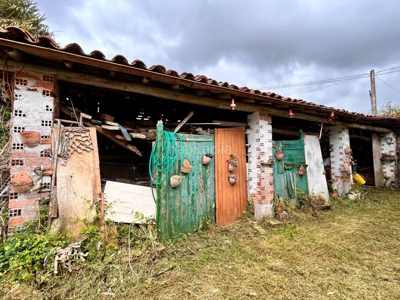 Foto a7b24a39-46a1-40db-a4f9-941071414dbc. Casa amb aparcament a Helgueras Noja