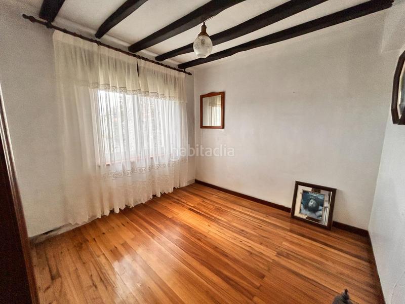 Foto a978712d-09ae-4eca-a0c6-c343d2b13787. Casa amb aparcament a Helgueras Noja