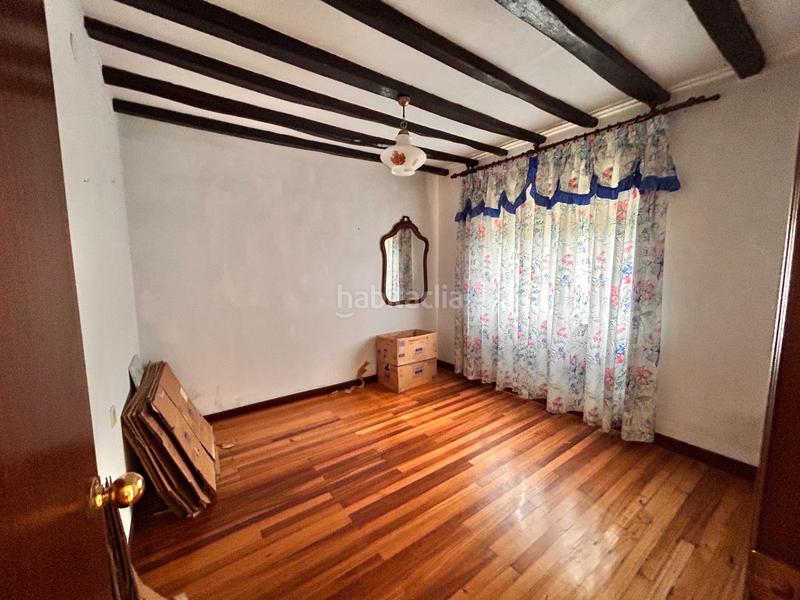Foto fb9f88f5-73bf-4ebc-8139-1fd3319dd728. Casa amb aparcament a Helgueras Noja