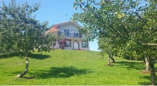 Location Chalet à Bárcena de Cicero. Chalet en cicero