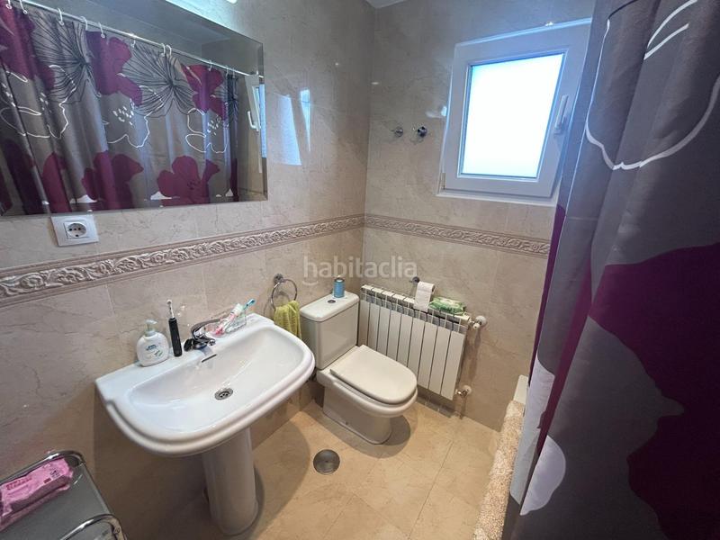 Foto c40d101e-be90-4753-8cf0-b27bd21086e7. Chalet en calle tempaz 10 un refugio de elegancia y confort en gemes en Bareyo