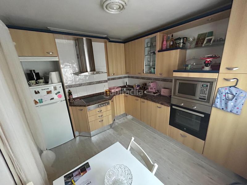 Foto 20a2cfb3-34dc-482b-91d1-e2e880a3b2d5. Piso en calle del marqués del robrero 10 vivienda luminosa en el centro en Santoña