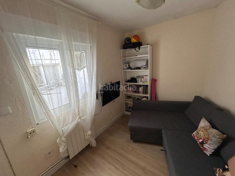 Foto 34605a4e-3131-45e7-8bbc-2f740d61920e. Piso en calle del marqués del robrero 10 vivienda luminosa en el centro en Santoña