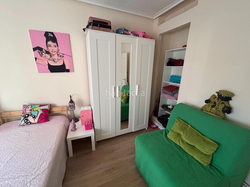 Foto e2b212e4-6fc7-4bca-92f5-30d9954cabc1. Piso en calle del marqués del robrero 10 vivienda luminosa en el centro en Santoña