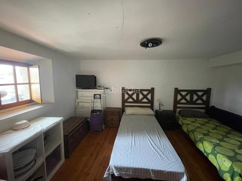 Foto 93bd3642-22e3-4088-b604-c1aababe64fd. Doppelhaus mit parking in Bárcena de Cicero