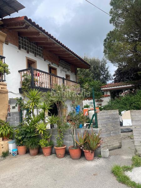 Foto d9a0aae0-2c3c-4f25-8ef2-036358788482. Doppelhaus mit parking in Bárcena de Cicero