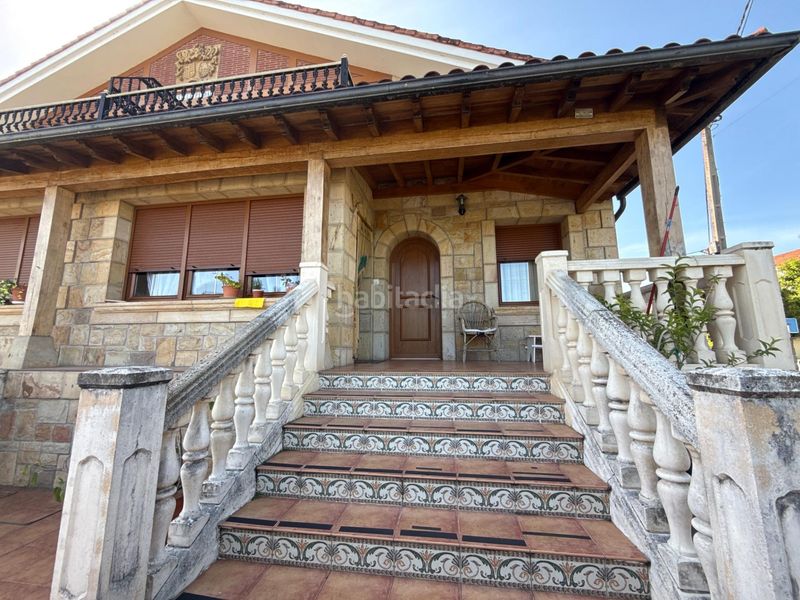 Foto 2ad24a9f-7cc3-4c2c-ae5e-c66aceeff9d7. Casa adossada amb calefacció aparcament a Argoños