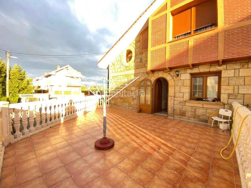 Foto 31142691-dbc6-4e5e-9051-e794f6ec4268. Maison jumelée avec chauffage parking dans Argoños