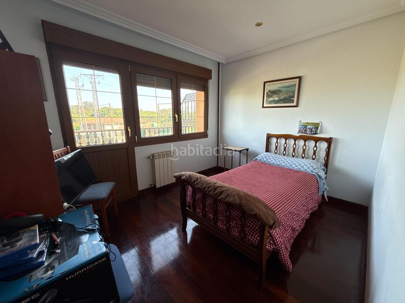 Foto 5c58ebbd-63e8-497d-9d95-e02136fd7dbd. Casa adossada amb calefacció aparcament a Argoños