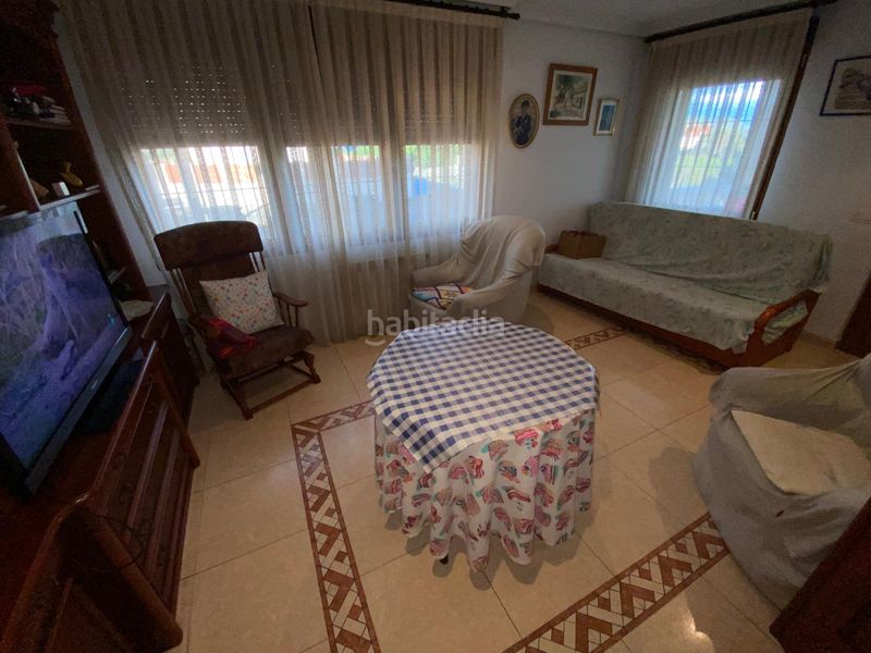 Foto 80943f6d-30c8-495a-94dd-854723a3dd0c. Casa adossada amb calefacció aparcament a Argoños