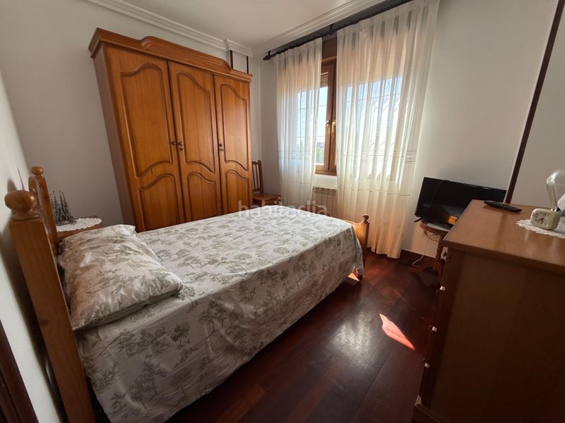 Foto a3ab77da-5805-47db-9ea9-10398d20c2d1. Casa adossada amb calefacció aparcament a Argoños