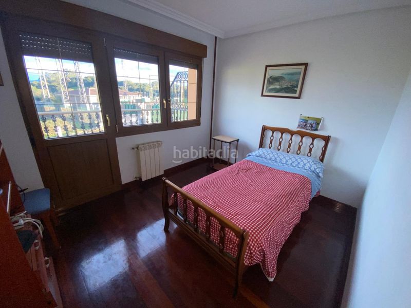 Foto bf8d2225-f252-458c-9886-e66340778db6. Casa adossada amb calefacció aparcament a Argoños