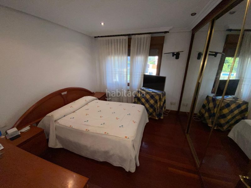 Foto c689bfb9-8d06-44ae-875f-6f4dd2ca6b9e. Casa adossada amb calefacció aparcament a Argoños