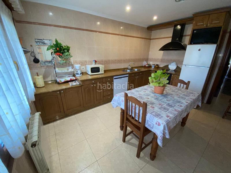 Foto f00f2710-61f4-4202-81c8-86c2982085cf. Maison jumelée avec chauffage parking dans Argoños