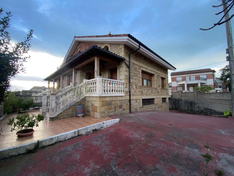 Foto f8e752eb-5d69-4ce9-b1fc-4f7e065dd9a0. Maison jumelée avec chauffage parking dans Argoños