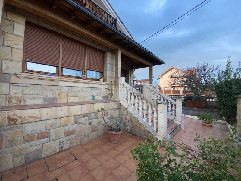 Foto fdbf6c95-cdd2-44f1-b1d1-66294ea4c140. Casa adossada amb calefacció aparcament a Argoños