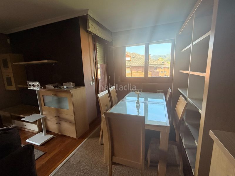 Foto a974ca3a-5480-46e2-a8ef-18fa9d209679. Dúplex amb calefacció aparcament a Guriezo