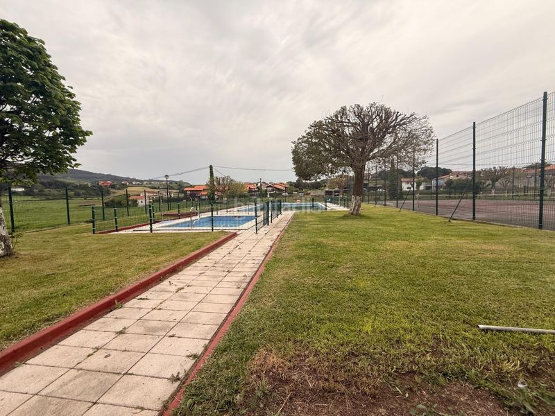 Foto d0f0d285-d645-459d-934e-0c0713556833. Flat with pool in Ajo Bareyo