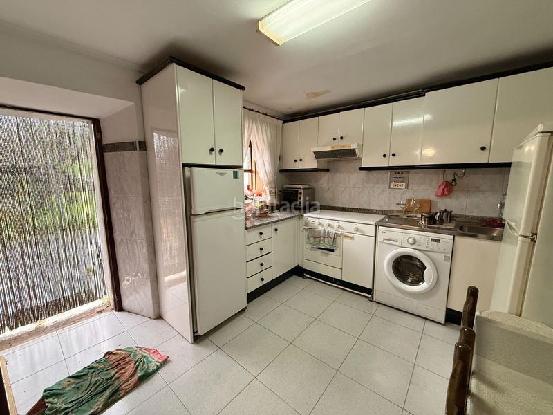 Foto 78d719eb-0fff-4b2e-b30b-27813415dd34. Casa adossada amb aparcament a Rasines