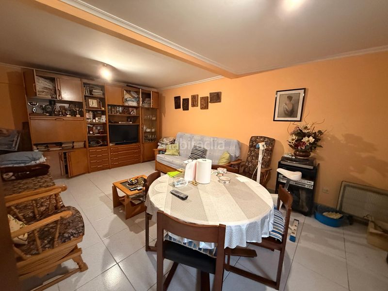 Foto 8848f02e-8f65-4c13-9845-0011c8b244a8. Casa adossada amb aparcament a Rasines