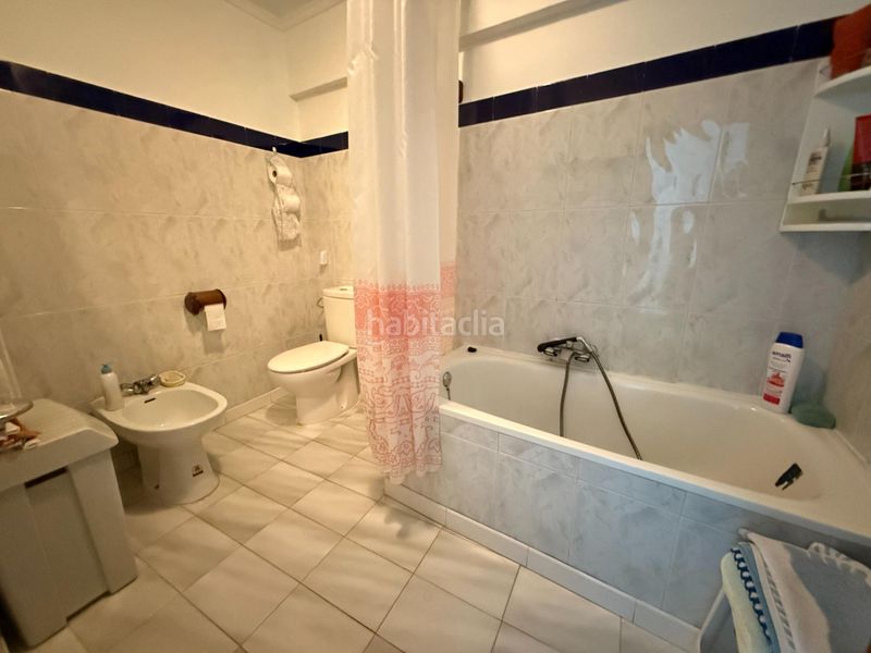 Foto b7a00ecd-b11f-4542-a5ab-ecb342e3146b. Casa adossada amb aparcament a Rasines