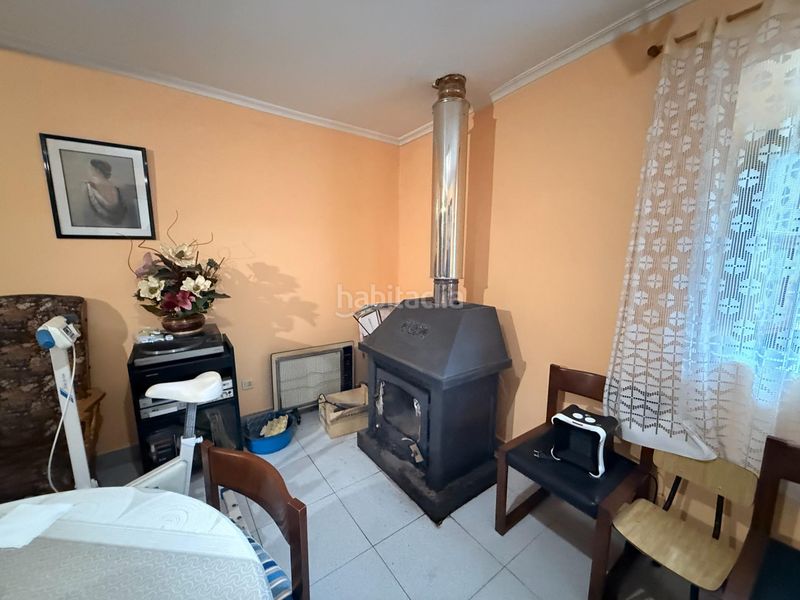 Foto f287545e-dff2-40c4-b288-5c7ef9405084. Casa adossada amb aparcament a Rasines