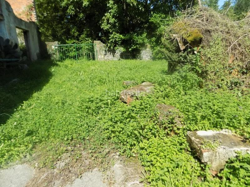 Foto 9c6f5e4e-951a-4620-9a6e-705e11a22db4. Casa adosada estupendo conjunto de tres casas para reformar en Escalante