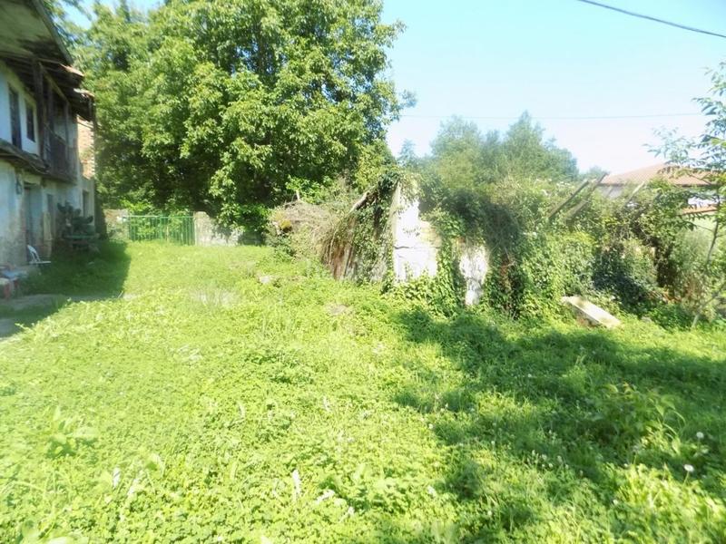 Foto c654c469-1a06-47da-91d2-32627978a631. Casa adosada estupendo conjunto de tres casas para reformar en Escalante