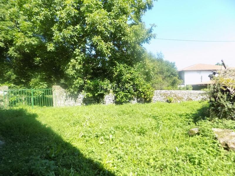 Foto f48ebdf9-81ef-4d56-a691-7713c92c265e. Casa adosada estupendo conjunto de tres casas para reformar en Escalante