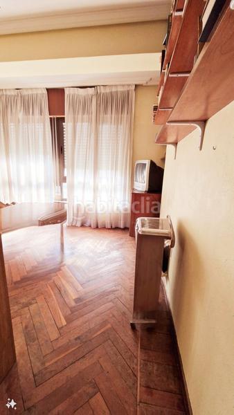 Foto ba6f6479-ce73-4963-8673-446d483fdad7. Pis amb calefacció a Centro Torrelavega