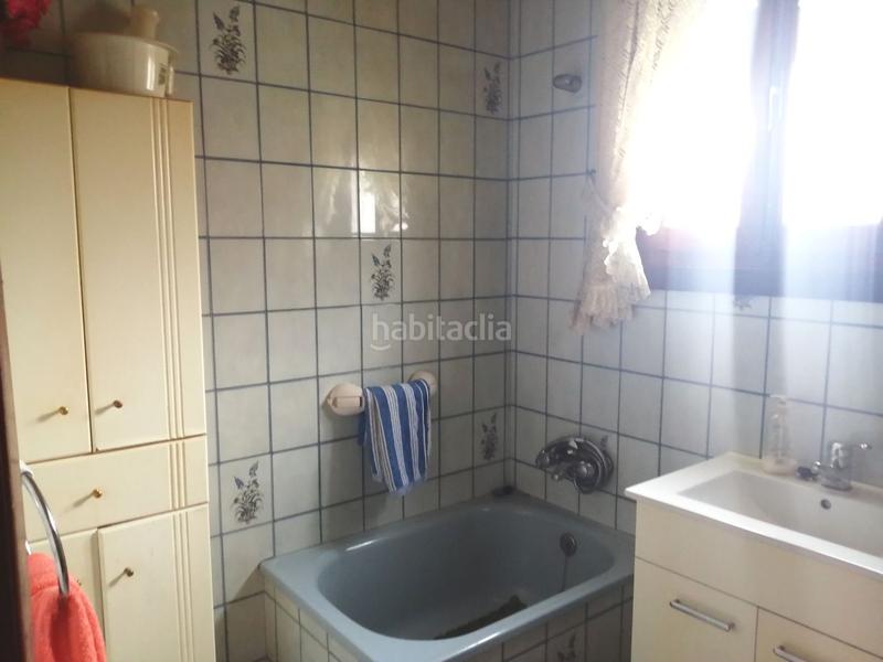 Foto cf5d75e3-2781-49d3-9b35-01aa595b7d91. Casa adosada  en venta en barreda, 3 dormitorios. en Torrelavega
