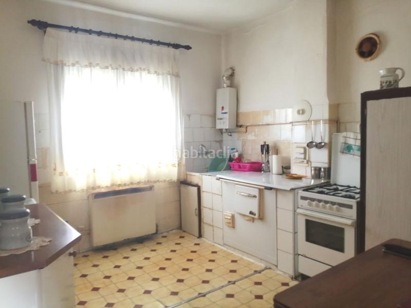 Foto d96b4fa4-193d-4ccd-986b-59825eb58130. Casa adosada  en venta en barreda, 3 dormitorios. en Torrelavega