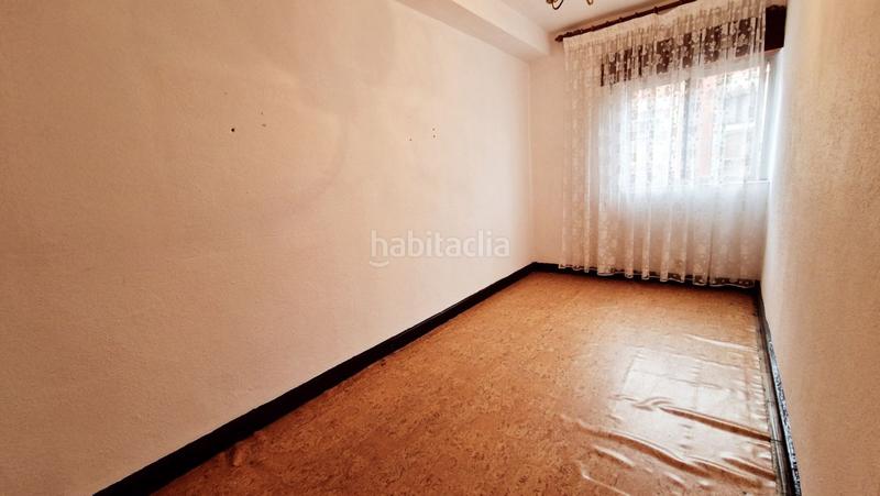 Foto 16ca91f7-f7b3-46e1-84b8-49c4b1365105. Piso  en venta en inmobiliaria, 3 dormitorios. en Torrelavega