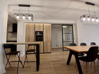 Rent Flat  Jose maria pereda. Piso en alquiler en centro, 4 dormitorios.