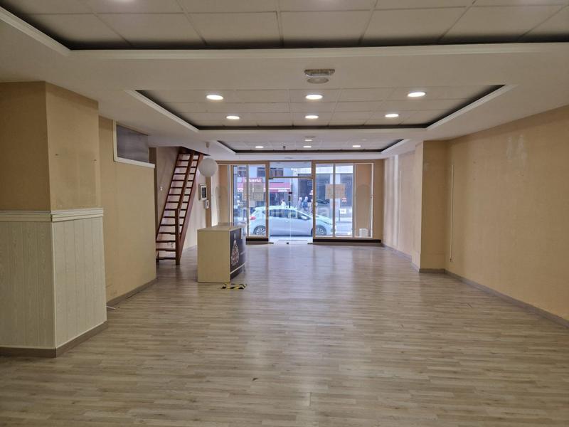 Foto 51dd66a2-3cae-4ad6-94ab-d31ebb4cb2c4. Local commercial dans El Parque - Zapatón Torrelavega