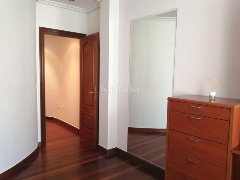 Foto fe8d96cd-928e-4366-8bc2-2df185ad4ed9. Apartament amb calefacció a Centro Torrelavega
