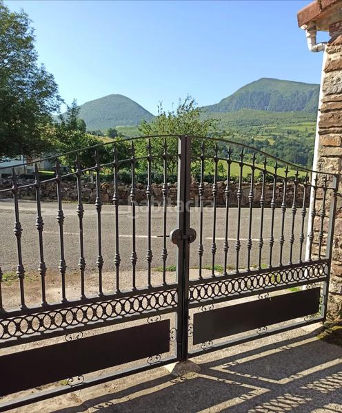 Foto 2844fc6a-4ac0-47cb-b732-c951c0932de7. Casa amb calefacció aparcament a Molledo