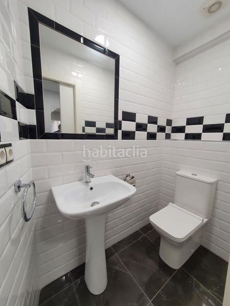 Foto b91fcbee-a567-42ea-8f6f-3cd3e3c998bf. Business premise in Centro Torrelavega