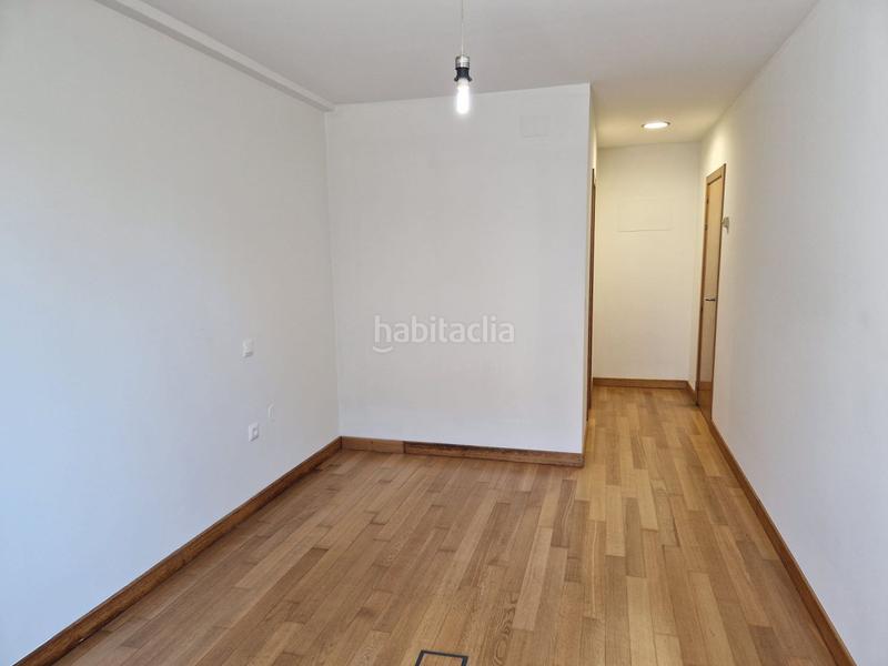 Foto ee450de8-de15-4e73-a064-482c1fcd48dd. Pis amb calefacció aparcament a El Parque - Zapatón Torrelavega