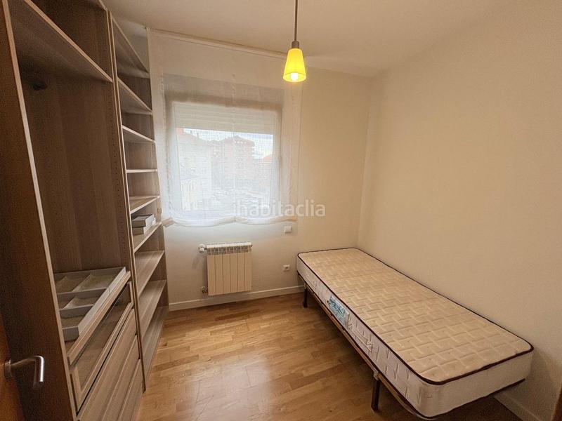 Foto 241eaf63-c4d7-4d62-a39d-a40e3aa3b456. Rent flat with heating in Centro Torrelavega