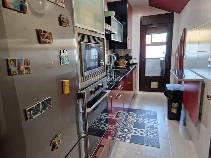 Foto e444c013-6c03-4fd9-95b4-33704acb19cd. Pis amb calefacció aparcament a Reocín