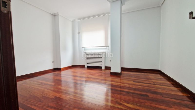 Foto 02ee24ce-4792-428a-a23d-5010c6aeae5b. Dúplex amb calefacció a Centro Torrelavega