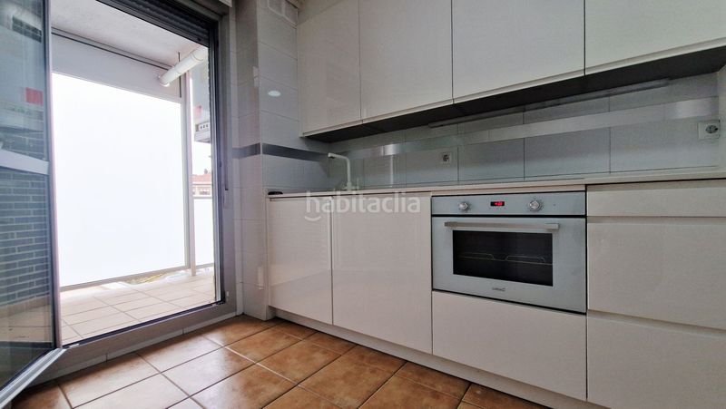 Foto 1ed33560-41b8-4993-9a09-b41f60f83321. Dúplex amb calefacció a Centro Torrelavega