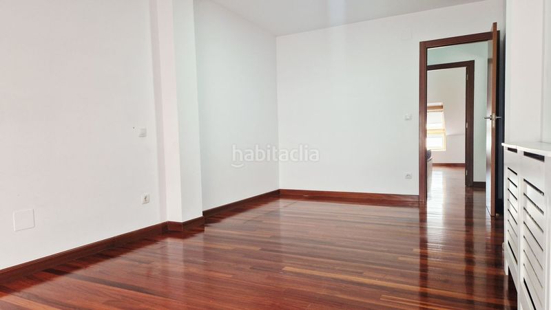 Foto 5d67de2f-c4a7-49a2-b0fc-5148a11ec118. Dúplex amb calefacció a Centro Torrelavega