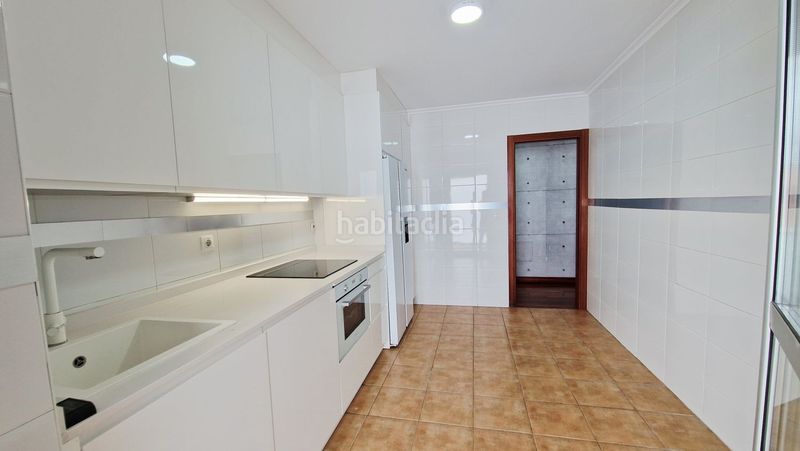 Foto c6893cfd-6580-4aa1-850d-f1fe6ab44aab. Dúplex amb calefacció a Centro Torrelavega